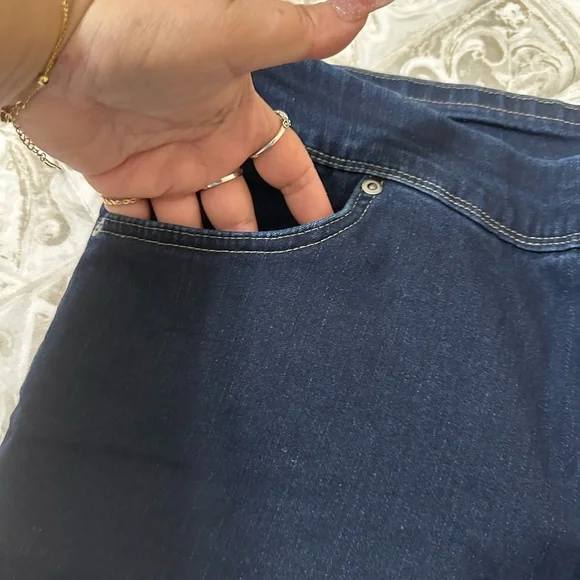 Terra & Sky Dark Blue Denim Jean Shorts – Size 14W (0X) - Picture 2 of 4